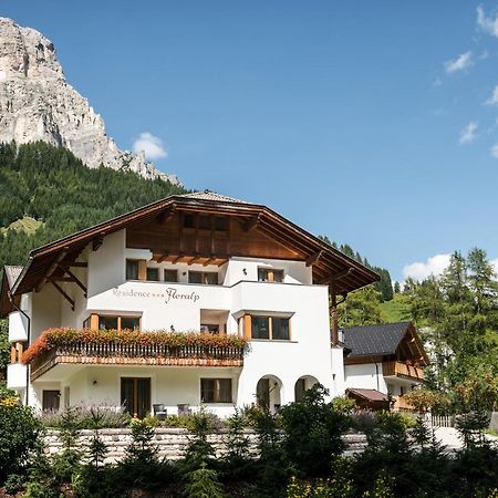 Residence Floralp Colfosco Bagian luar foto