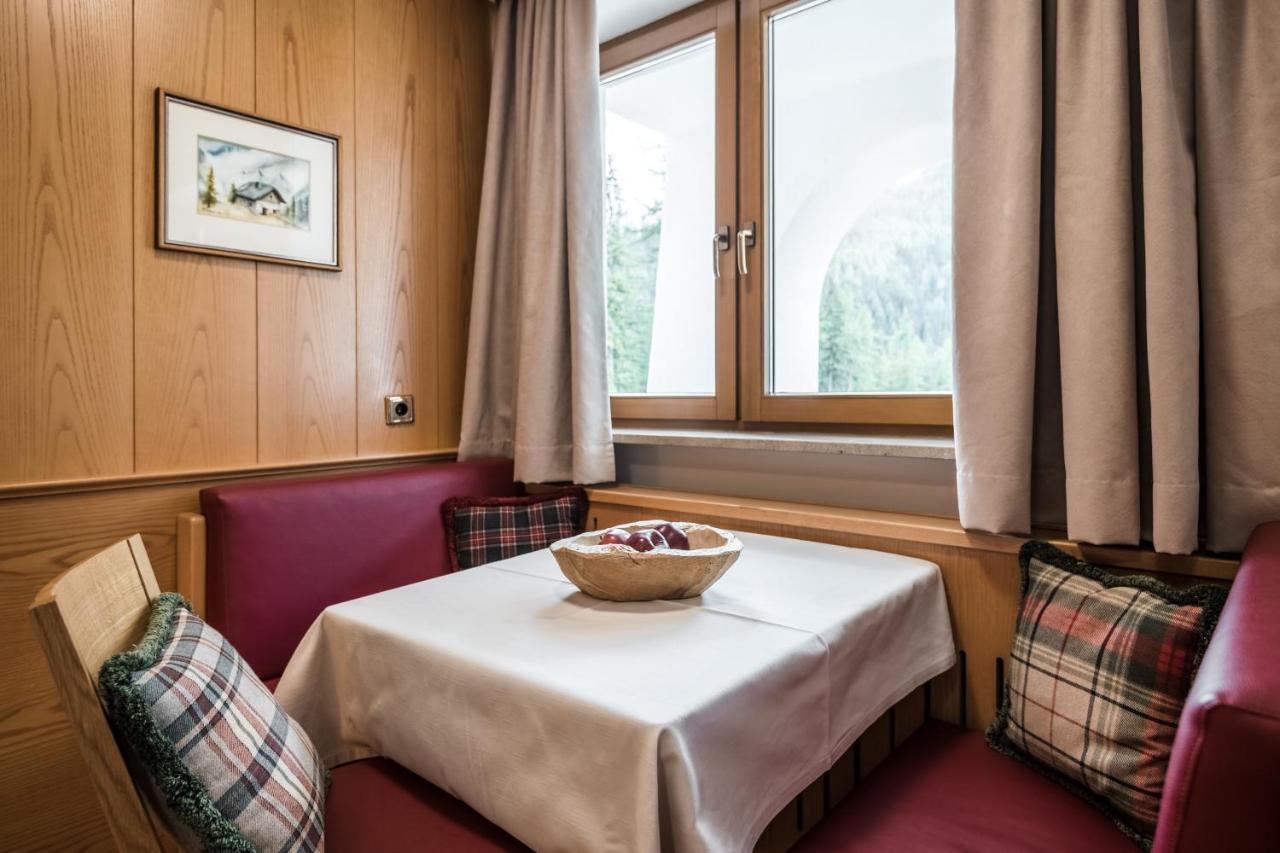 Residence Floralp Colfosco Bagian luar foto