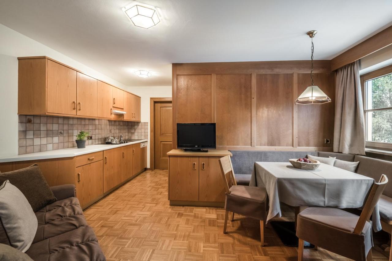 Residence Floralp Colfosco Bagian luar foto